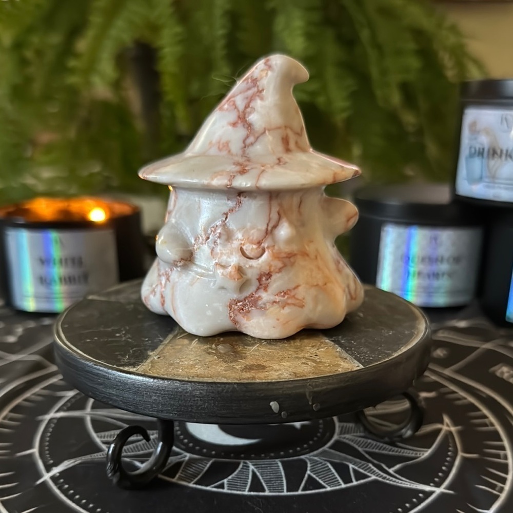 Red Network Jasper Ghost Carving